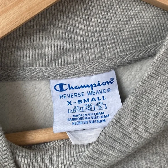 Women’s Champion Grey Crop Sweatshirt - Picture 2 of 4